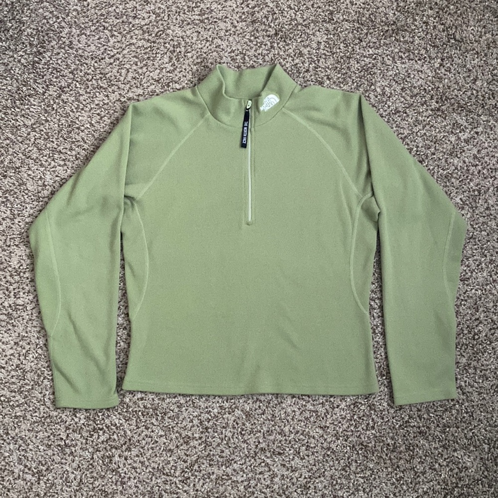 NWOT North Face textured 1/4 Zip Pullover Sage Green